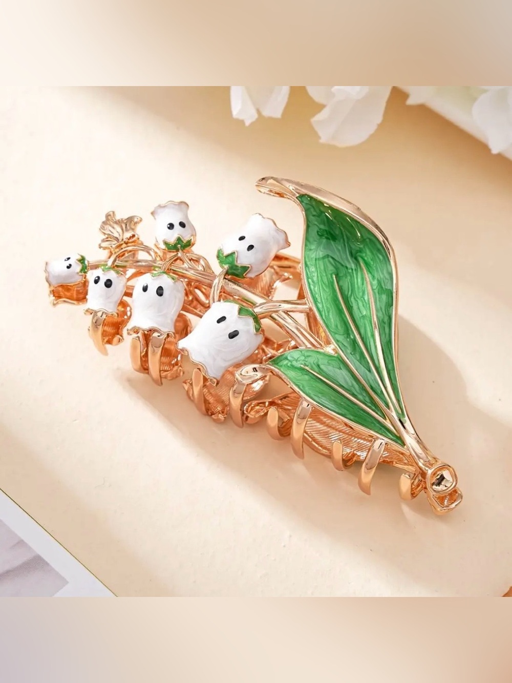 Lily of the Valley Ghost 👻 hair clip